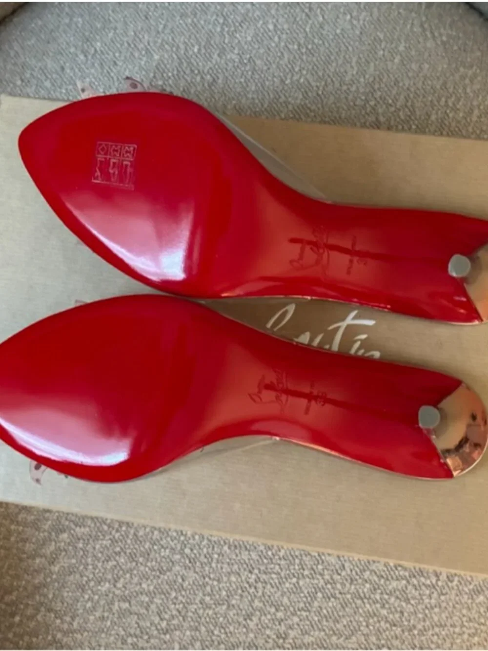 Christian Louboutin foot heel